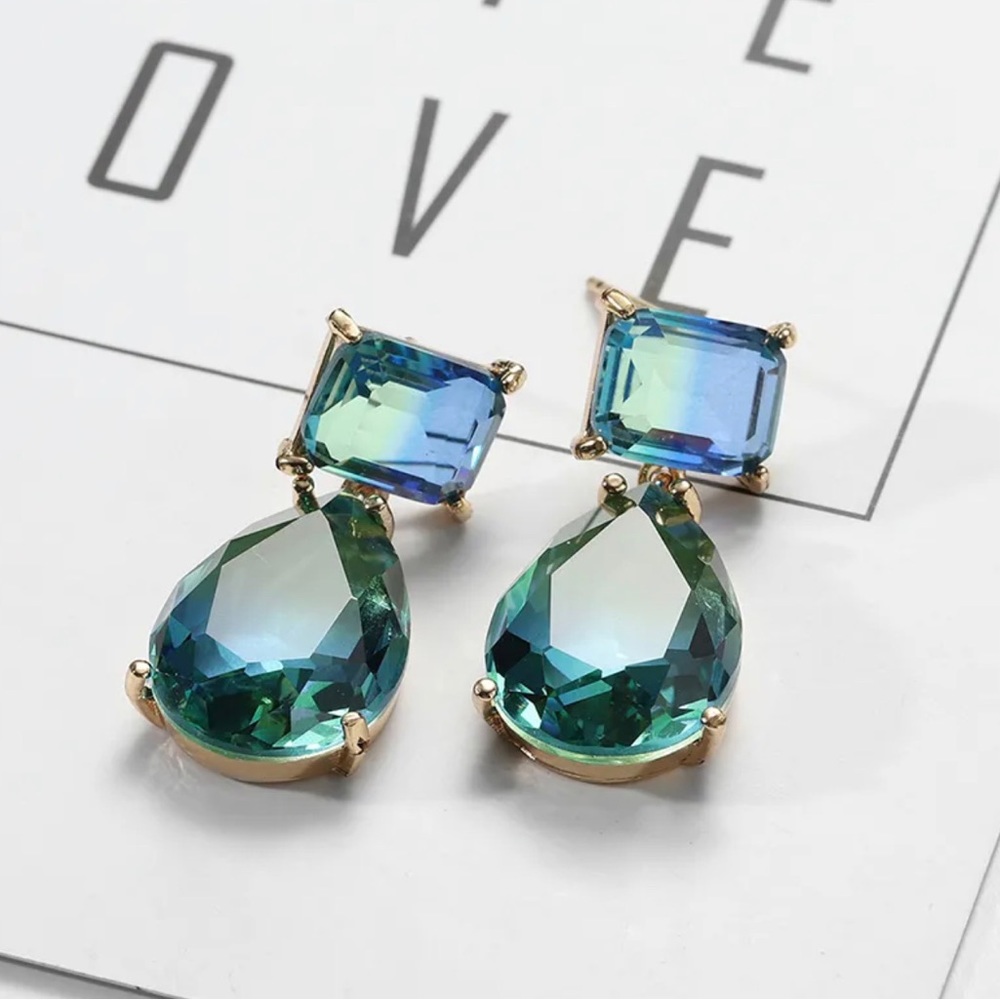 18k Gold Plated Teardrop Earrings